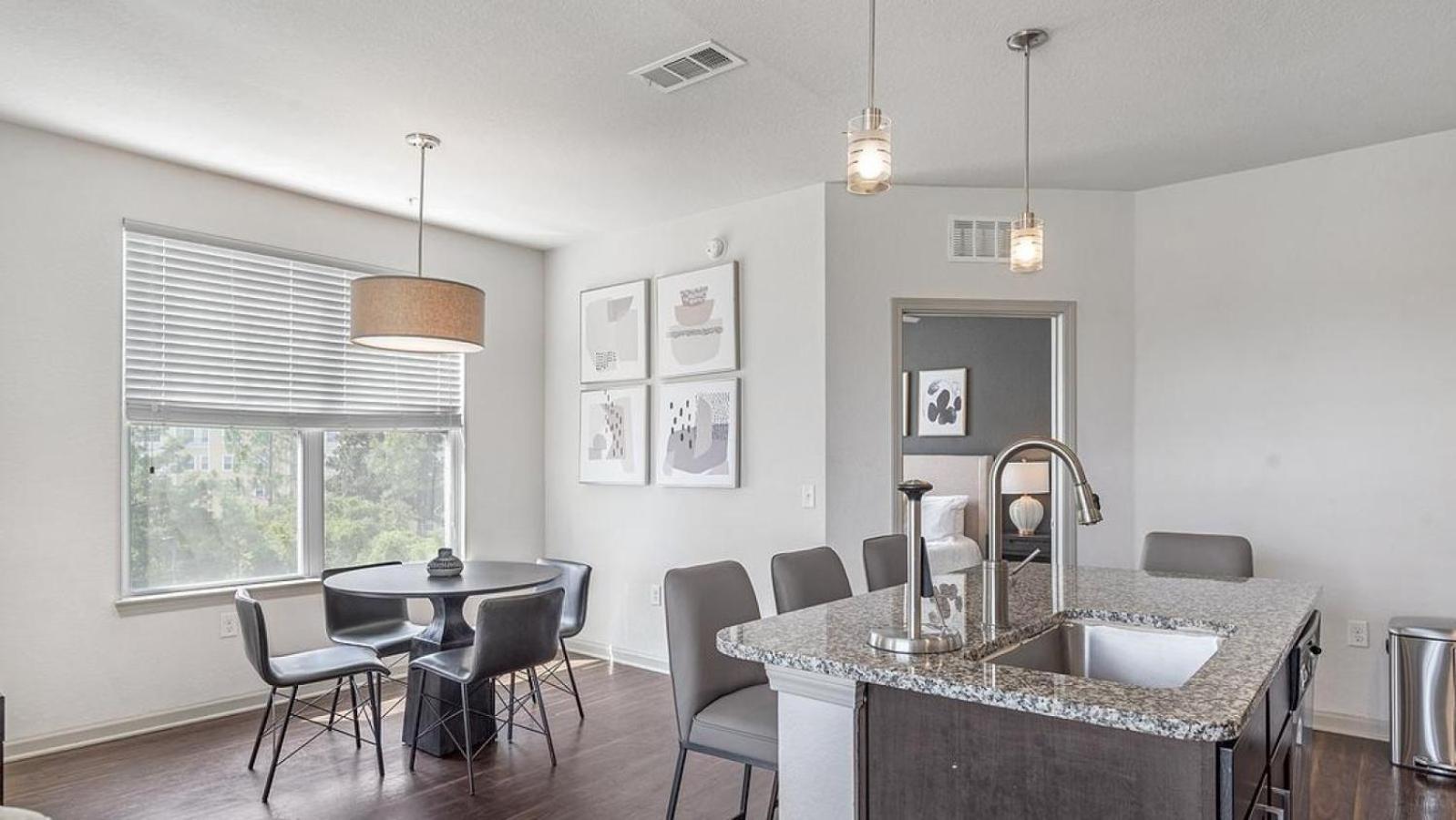 Landing At The Nine At Memphis - 3 Bedrooms In University Экстерьер фото