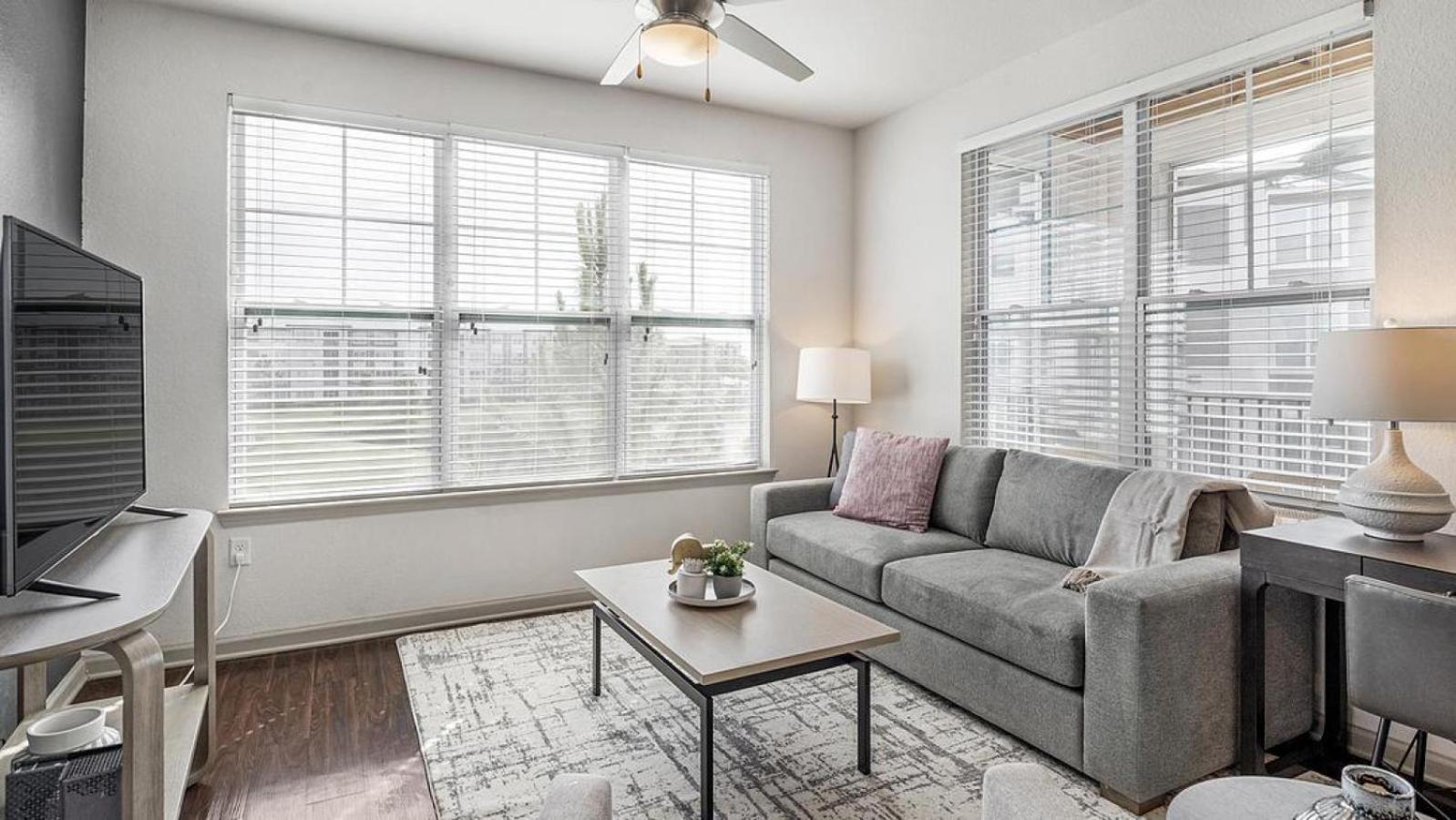 Landing At The Nine At Memphis - 3 Bedrooms In University Экстерьер фото